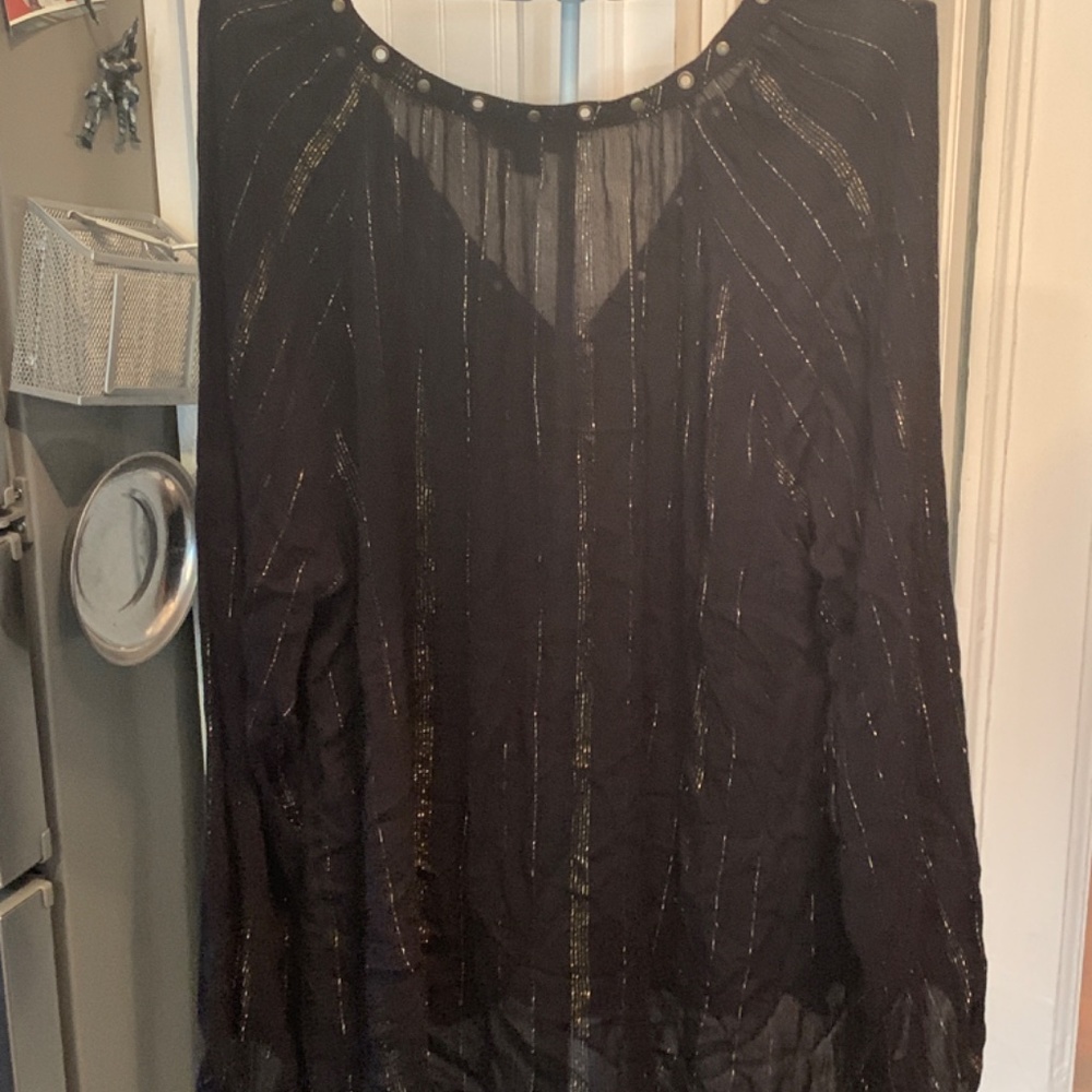 Rock&Republic rayon and metallic boho flowy top. Worn twice - Picture 5 of 5